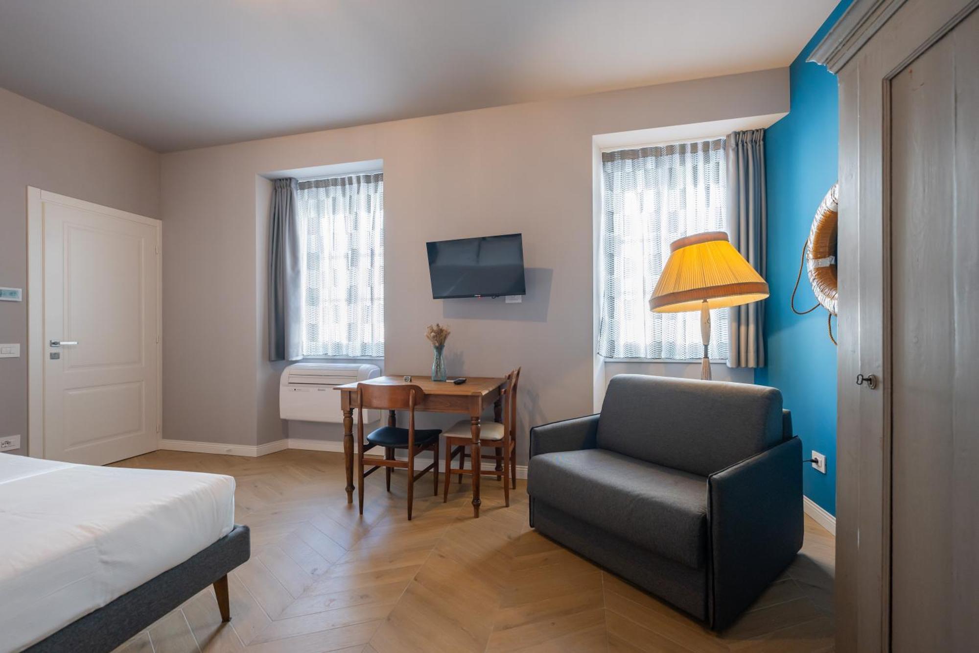 Regina Boutique Suites Trieste Exterior foto